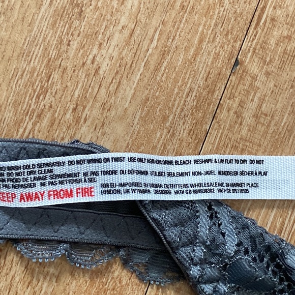 Free People Gray Lace Halter Bralette Size-Small - Picture 10 of 10